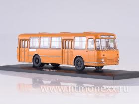 Ликинский автобус 677М, оранжевый