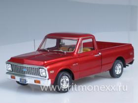 Chevrolet CST/10 Fleetside Pickup - red met