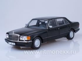Mercedes-Benz 560 SEL, Black