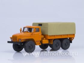 Миасский грузовик 4320 бортовой, с тентом (оранжевый)