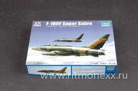 Самолет F-100F Super Sabre